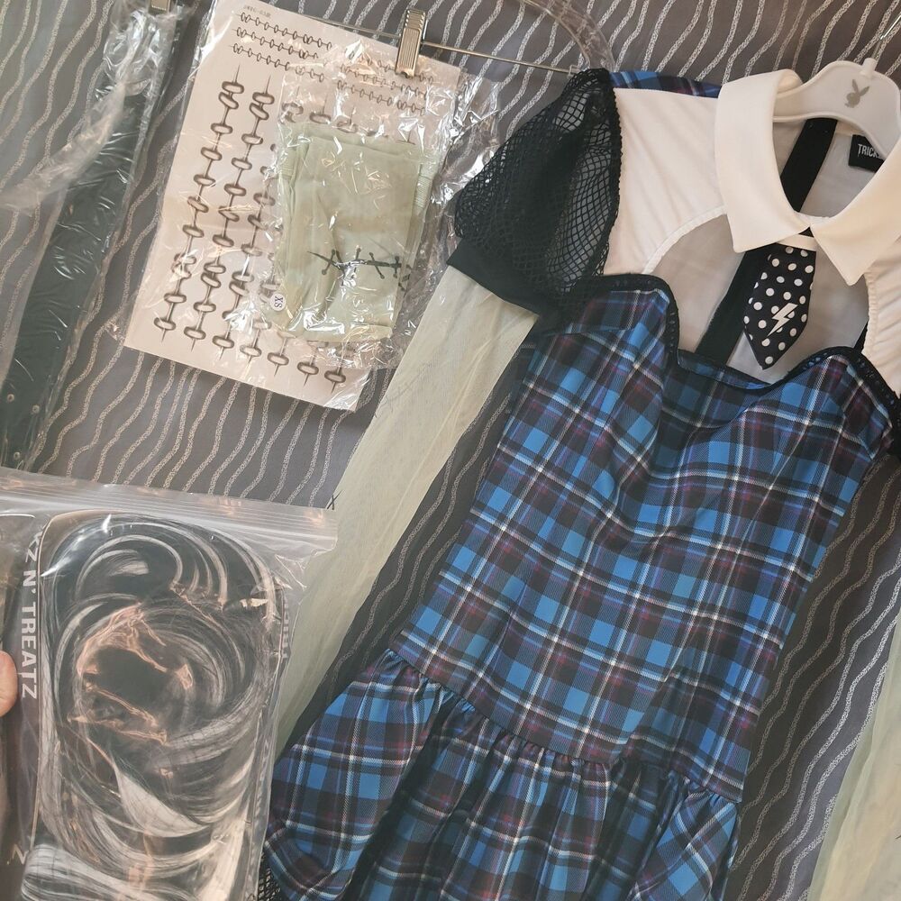 Monster High Frankie Stein Adult XS Small Costume Dress Wig Accessory Dolls Kill